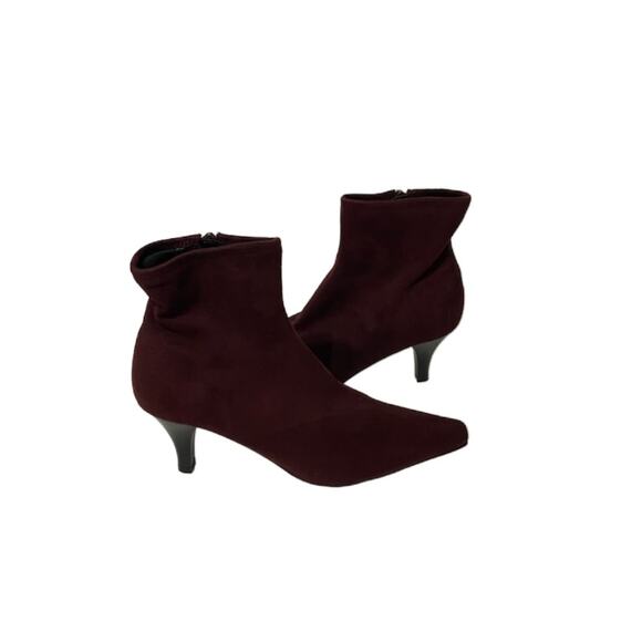 NWOB APOSTROPHE Burgundy Faux Suede Stretch Boot 7 Point Toe Kitten Heel Witchy - Picture 1 of 6
